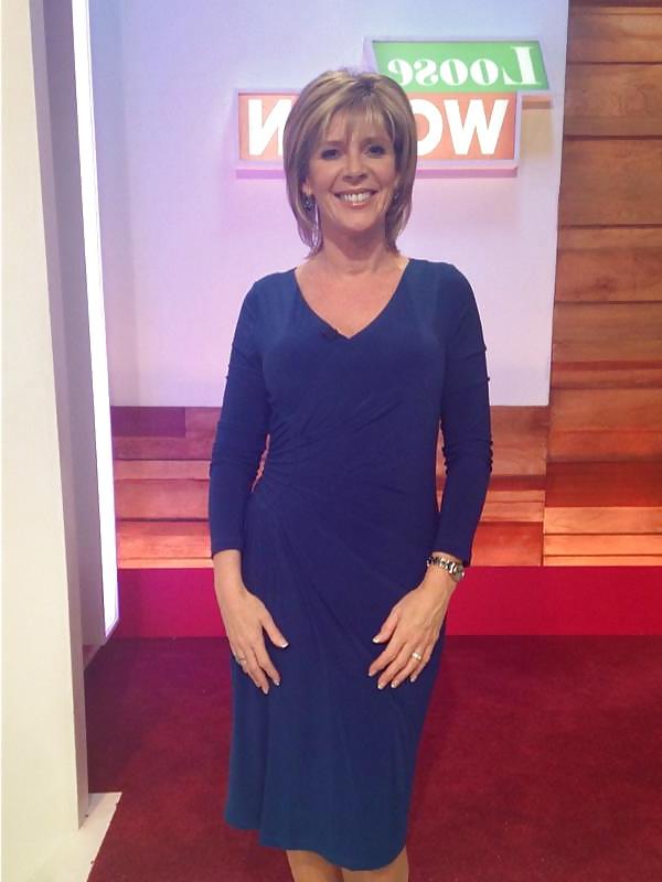 25P Cougar Town- Ruth Langsford