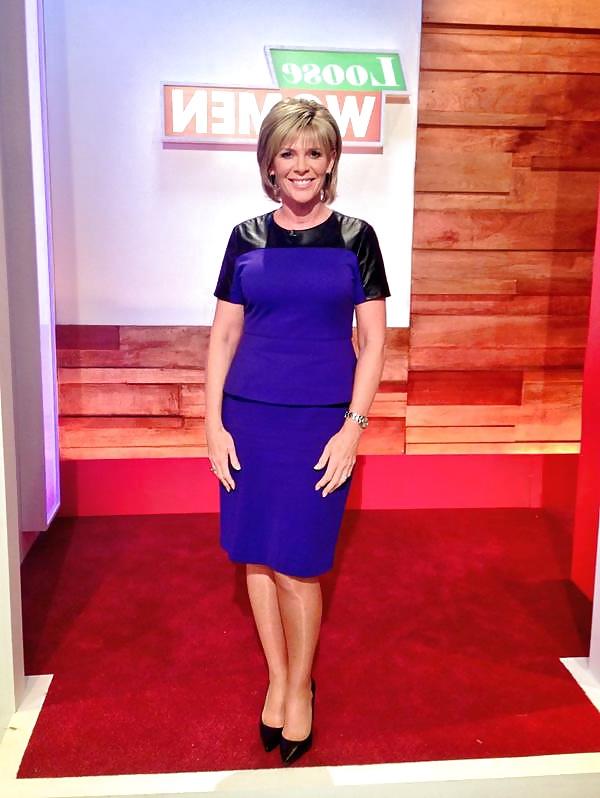 25P Cougar Town- Ruth Langsford