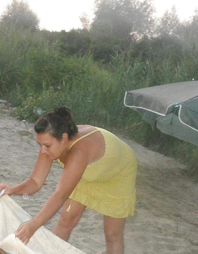 24P Spy old + young in picnic and fishing romanian