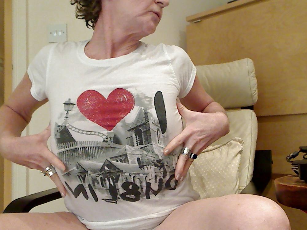 20P Aine :) IN WET T shirts :) lol