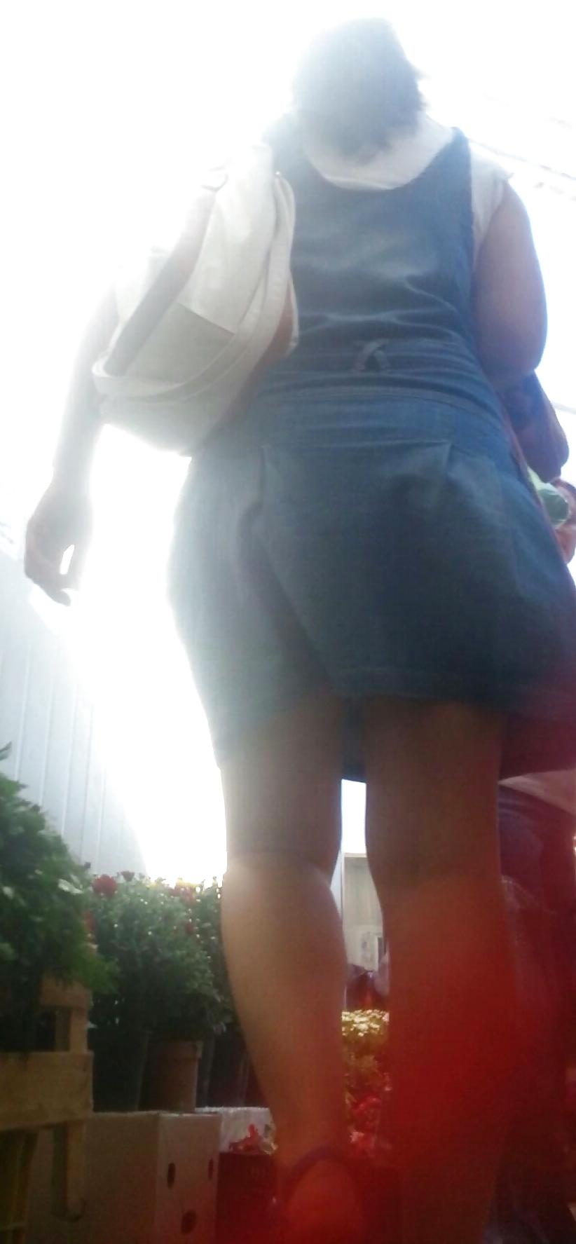25P Spy sexy mature skirt romanian
