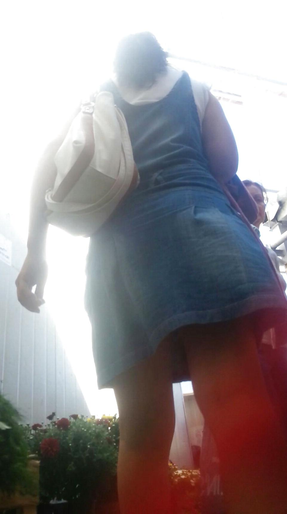 25P Spy sexy mature skirt romanian