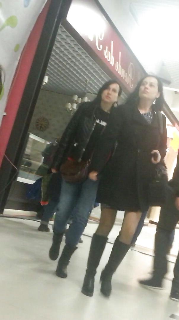 25P Spy nylon and feet old + young romanian