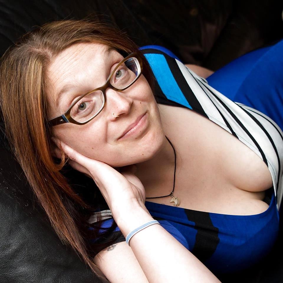 10P What do you think of that hot MOM !