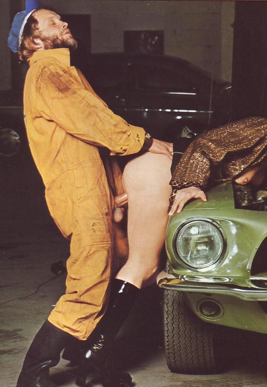 25P SH Retro It's All About Bent Over  