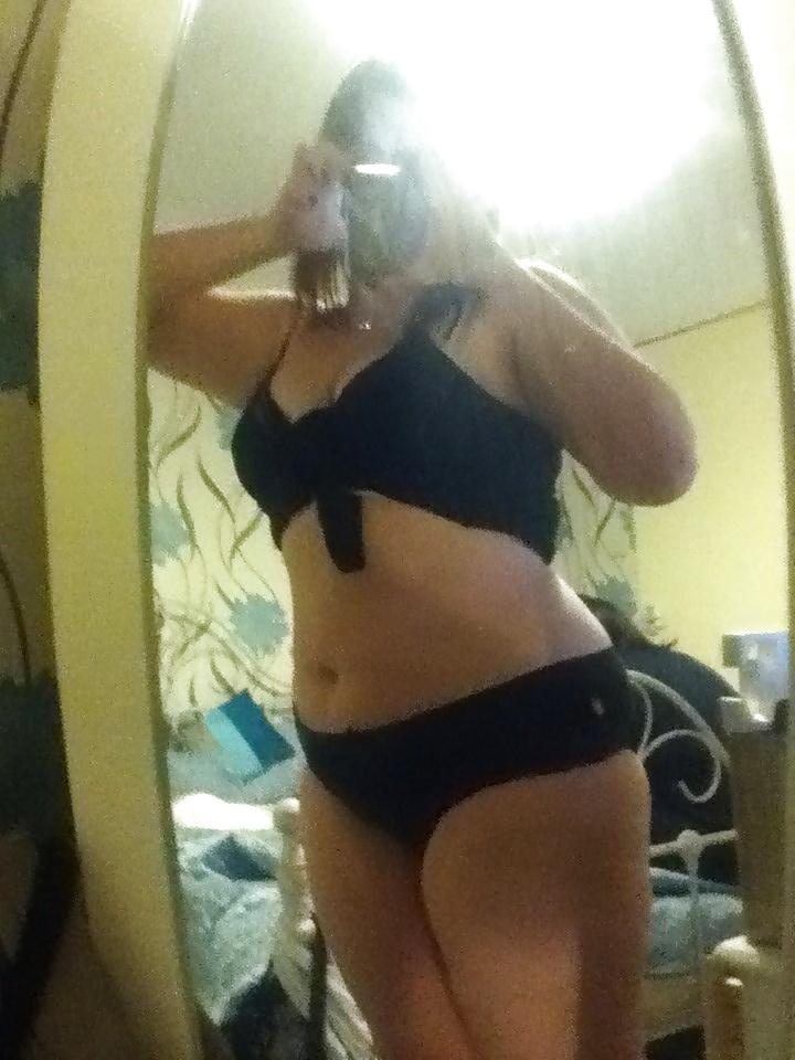 16P Hot young curvy 24 mom from Birmingham Wants to fuk me