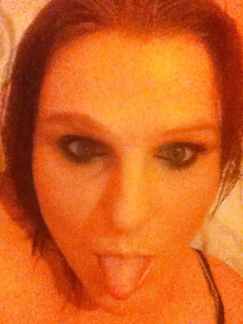 16P Hot young curvy 24 mom from Birmingham Wants to fuk me