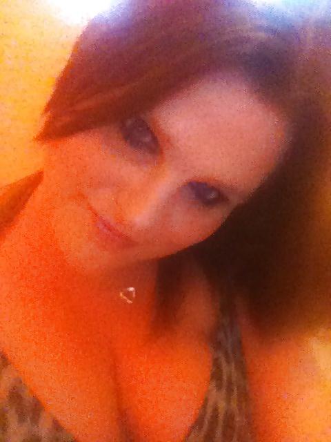 16P Hot young curvy 24 mom from Birmingham Wants to fuk me