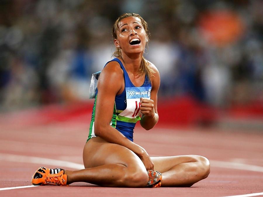 25P Sexy athletes