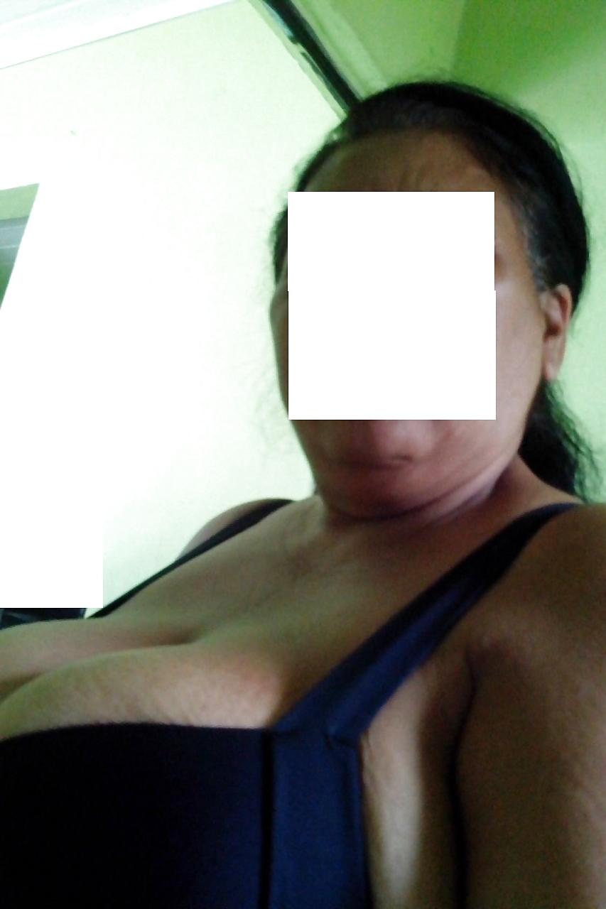 20P GRANNY MADAM PUSSY NOT SHAVE
