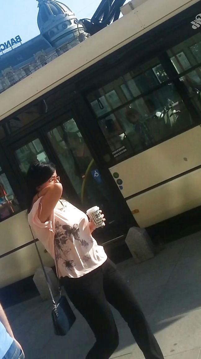 25P Spy bust old + young sexy women romanian
