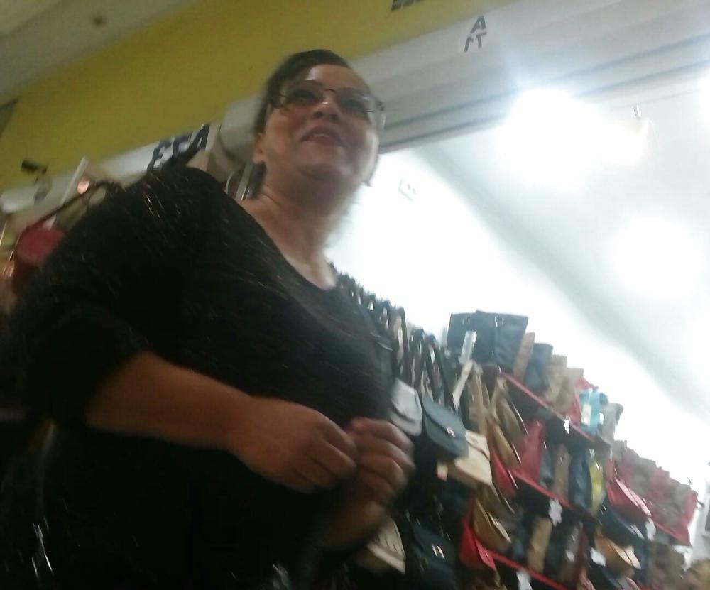 25P Spy shooping old + young romanian