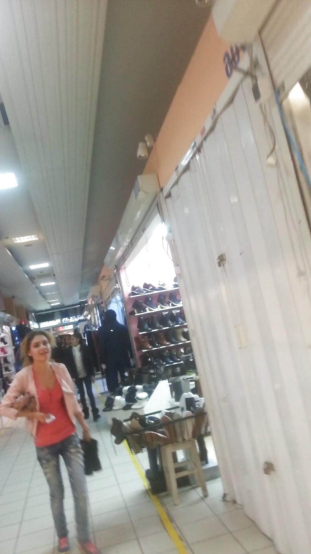 25P Spy shooping old + young romanian