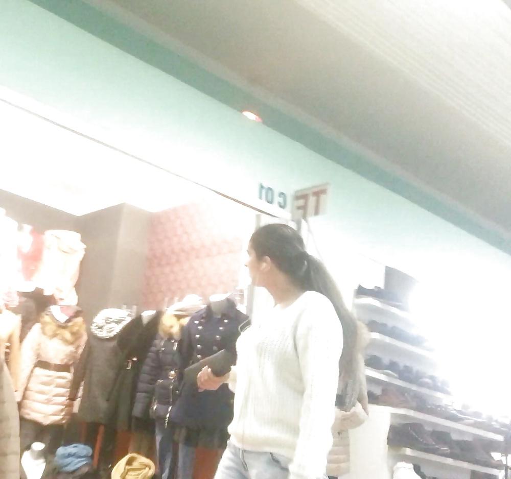 25P Spy shooping old + young romanian
