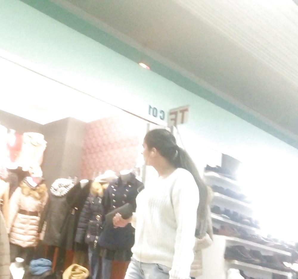 25P Spy shooping old + young romanian