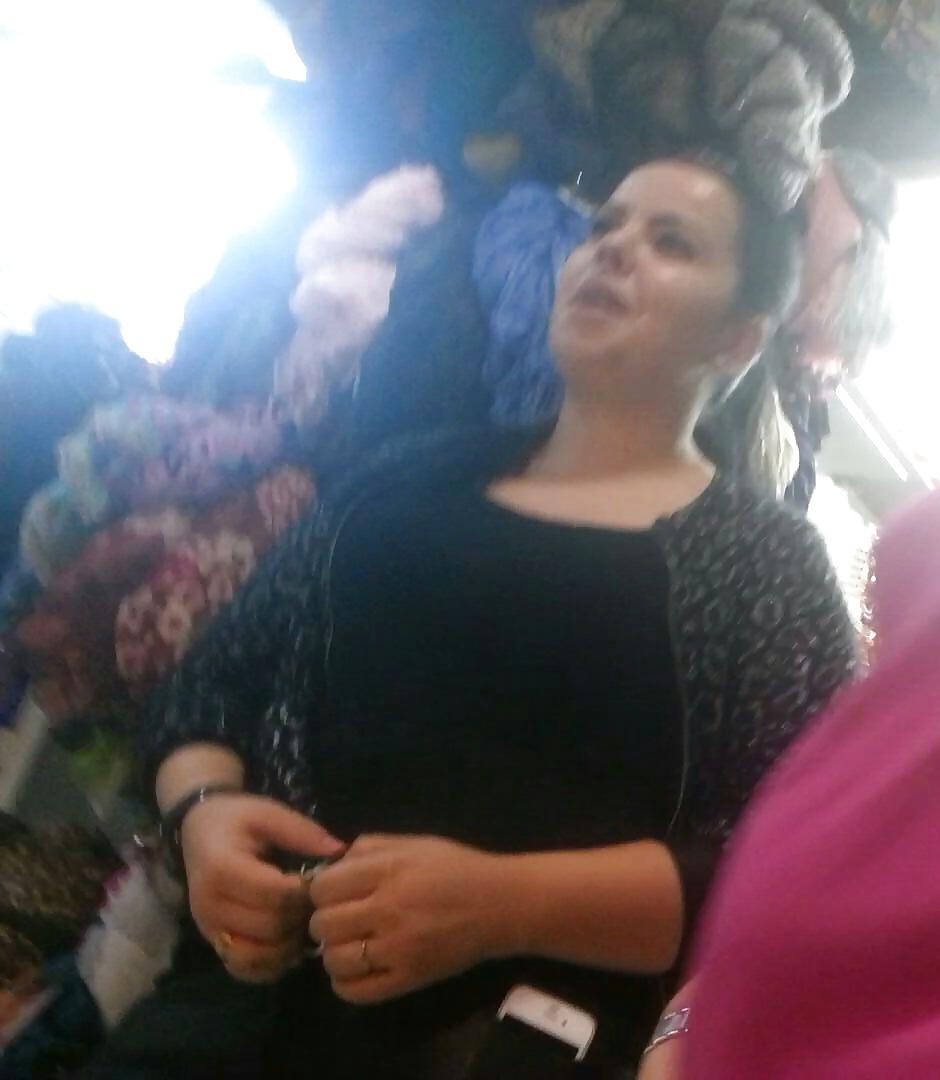 25P Spy shooping old + young romanian