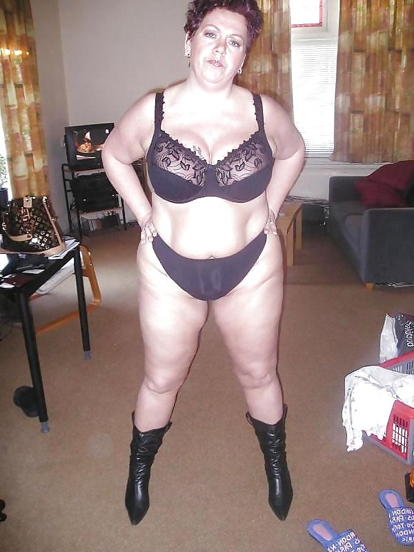 25P Loves to Show Off