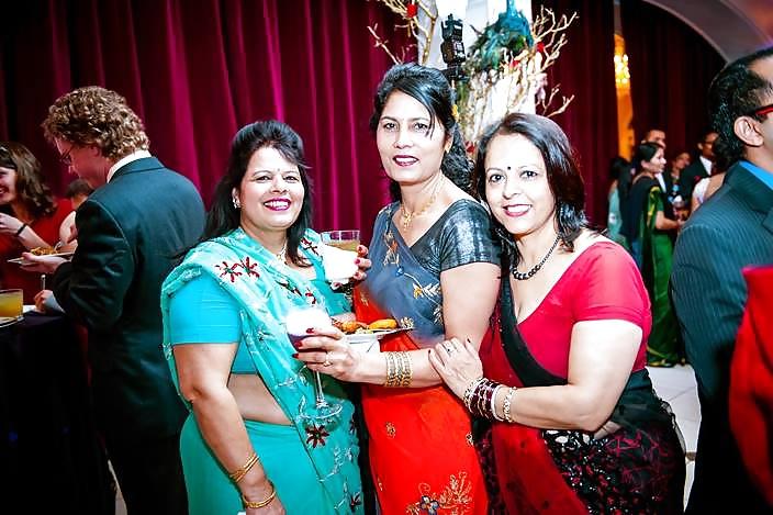 17P MRS SHARMA a hot mom