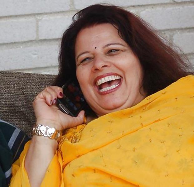 17P MRS SHARMA a hot mom