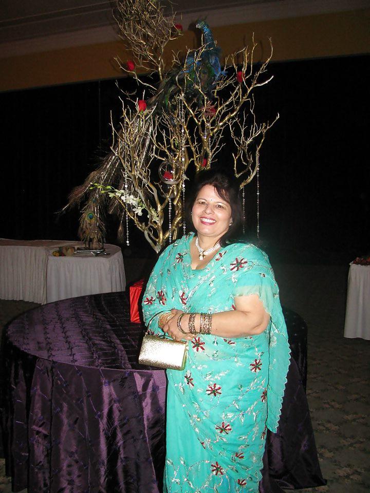 17P MRS SHARMA a hot mom