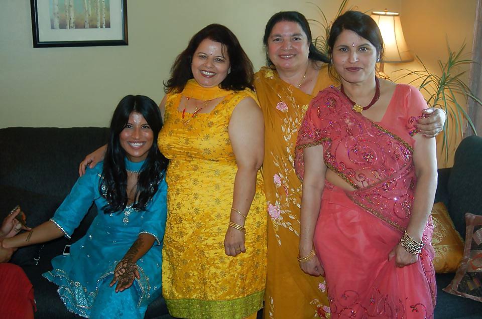 17P MRS SHARMA a hot mom