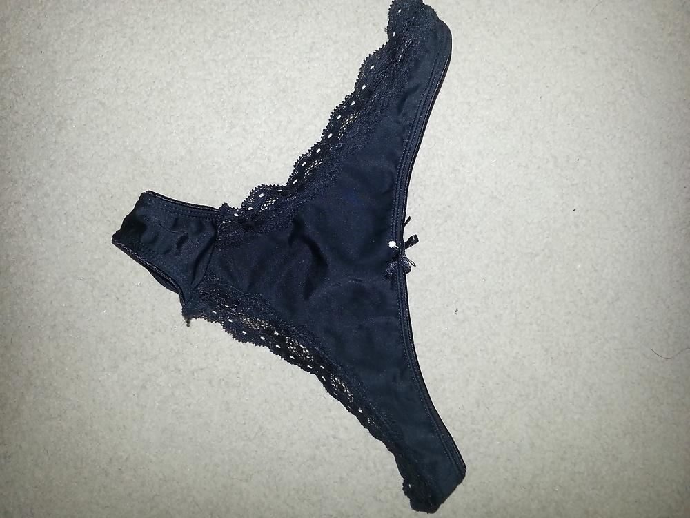 8P Panties 33 year old Malaysia milf who stayed over