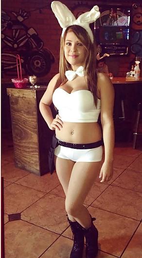 4P Love me some camel toes :)