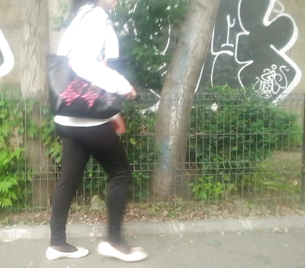25P Spy feet, legs, foot, ankle sexy women romanian