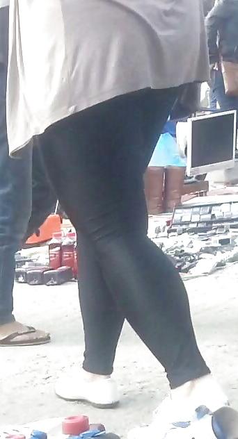 25P Spy feet, legs, foot, ankle sexy women romanian