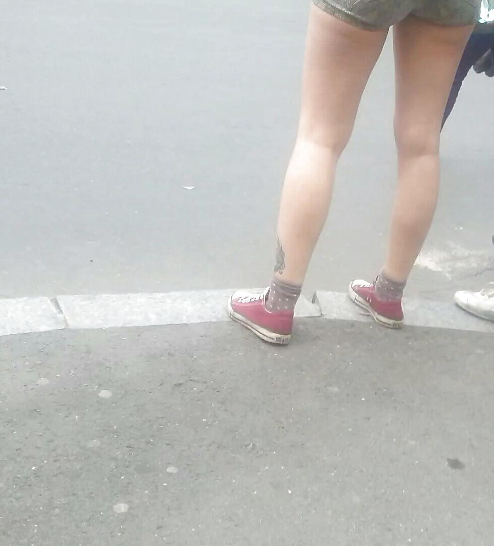 25P Spy feet, legs, foot, ankle sexy women romanian