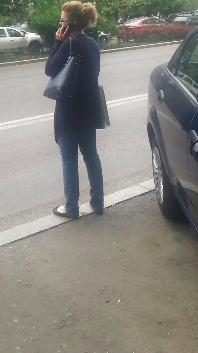 25P Spy feet, legs, foot, ankle sexy women romanian