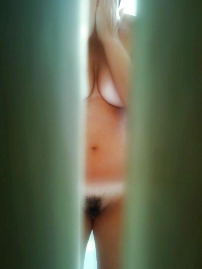 9P Window voyeur