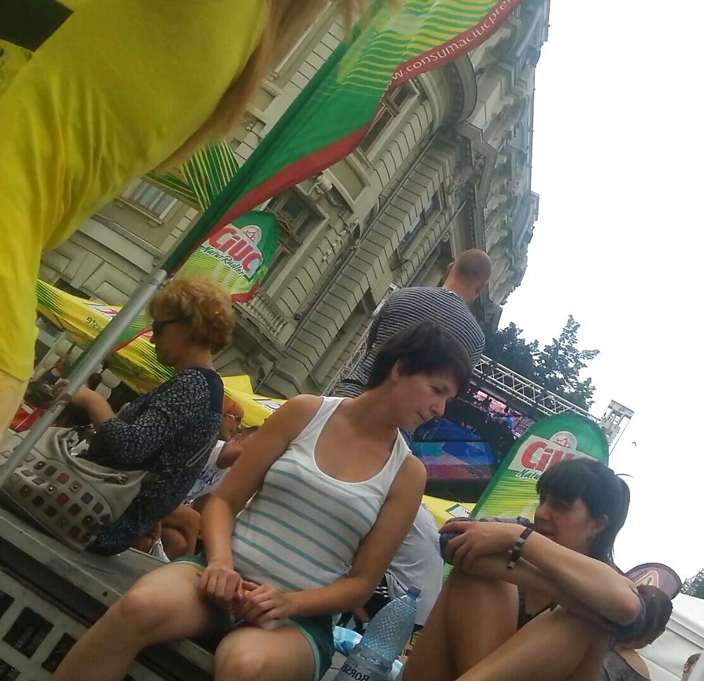 17P Spy sexy old + young eveniment street romanian