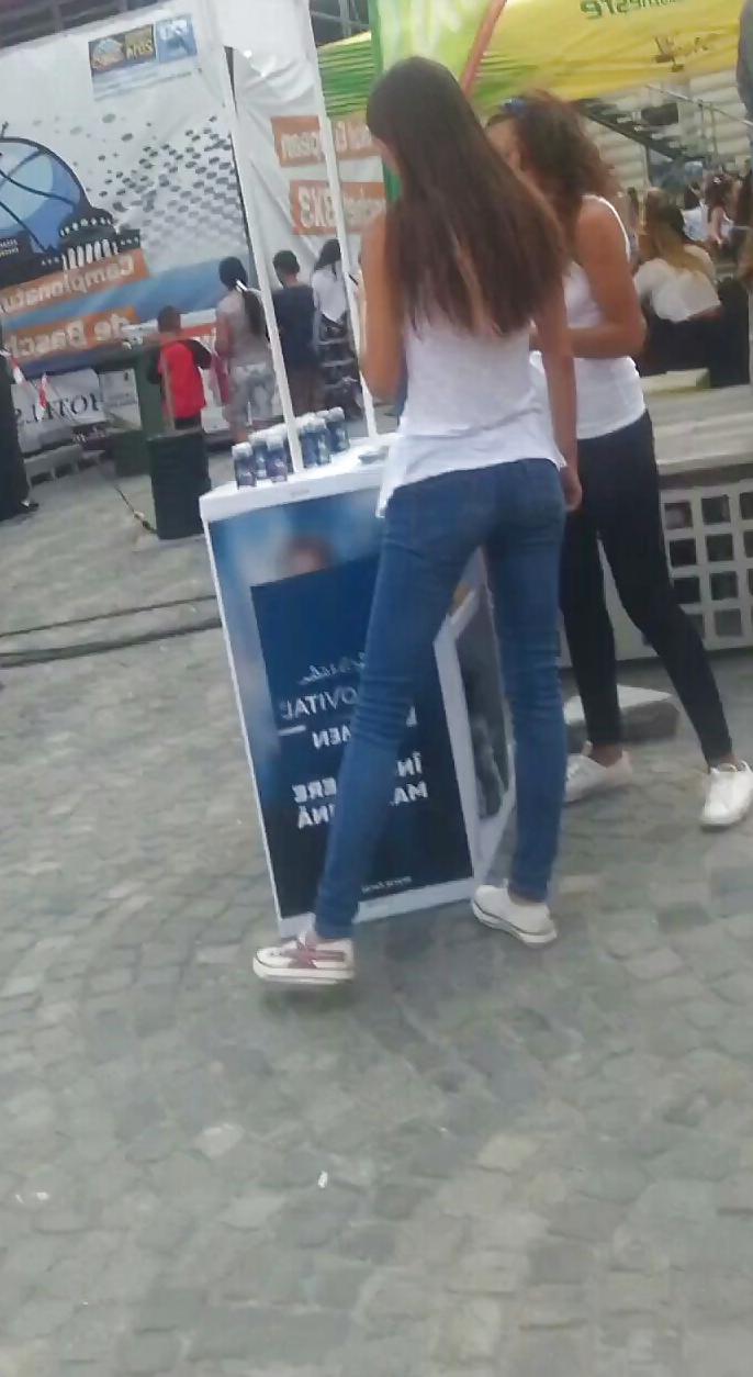 17P Spy sexy old + young eveniment street romanian