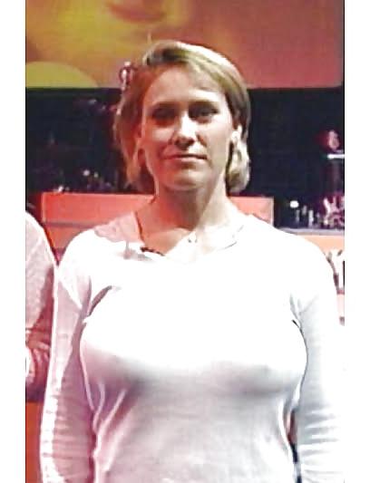 22P Famous women that I love to beat my meat over