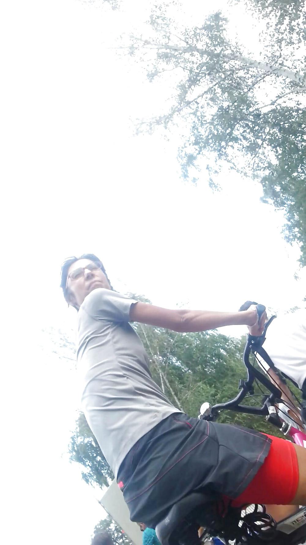 25P Spy bike and rolles sexy women romanian