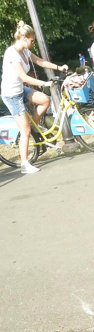 25P Spy bike and rolles sexy women romanian