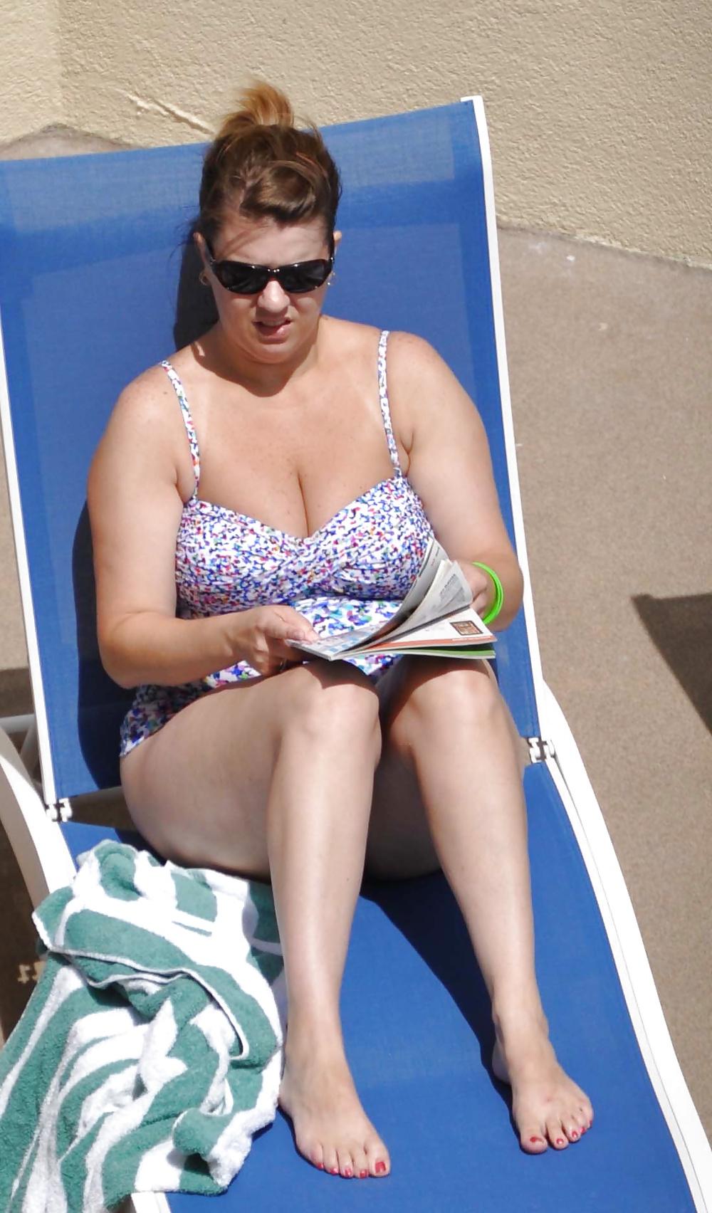 25P Candid MILF Mom Fat Tits Ass by Pool