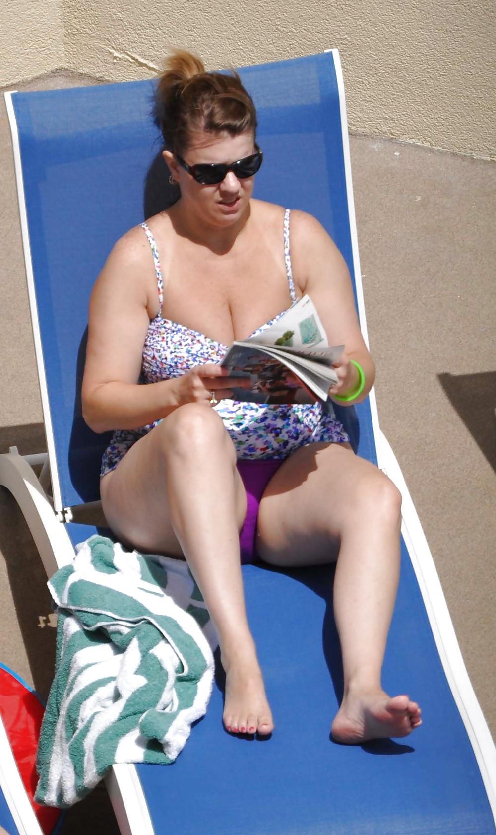 25P Candid MILF Mom Fat Tits Ass by Pool
