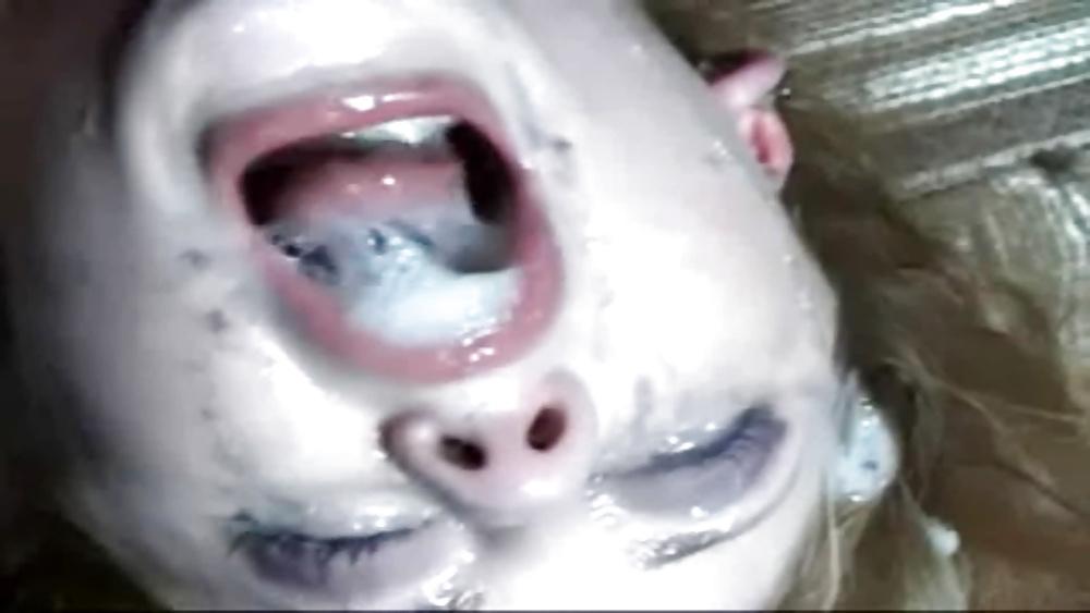 9P Cherry poppens gagged