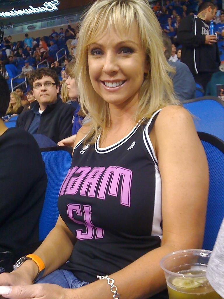25P Perfect Blonde MILF 2