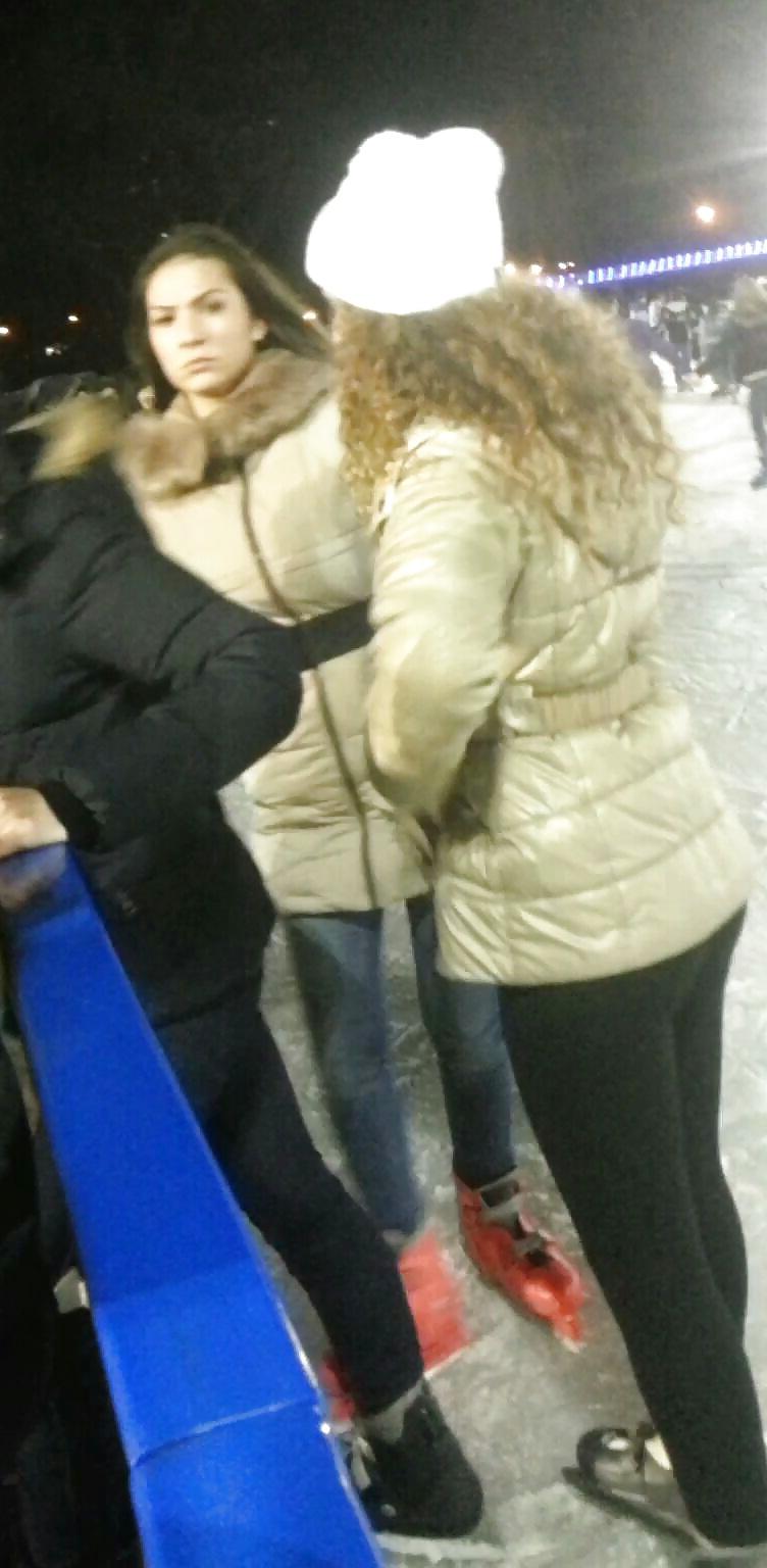 25P Spy sexy old + young in patinoar romanian
