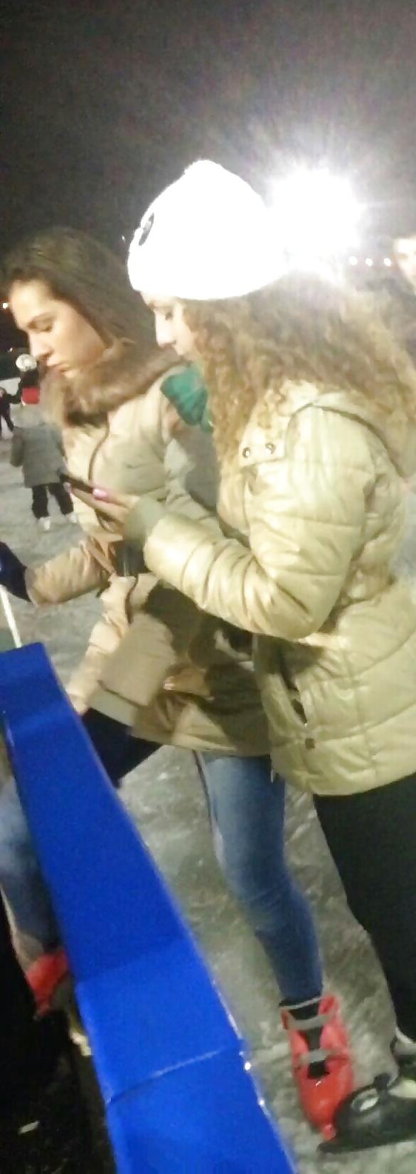 25P Spy sexy old + young in patinoar romanian