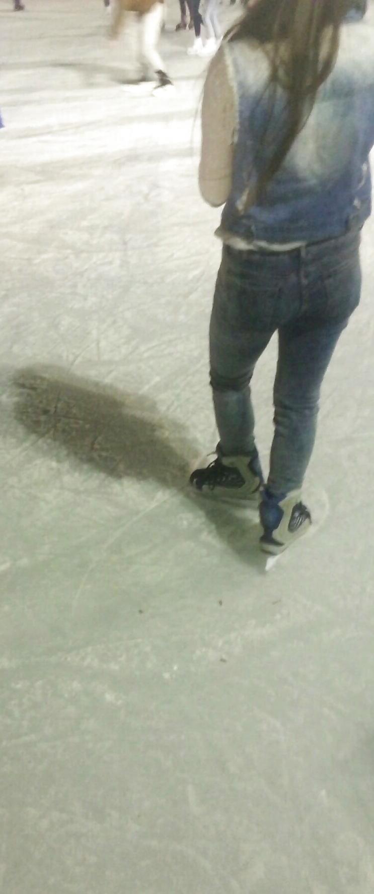 25P Spy sexy old + young in patinoar romanian