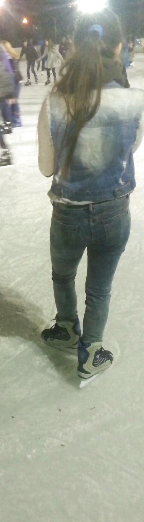 25P Spy sexy old + young in patinoar romanian