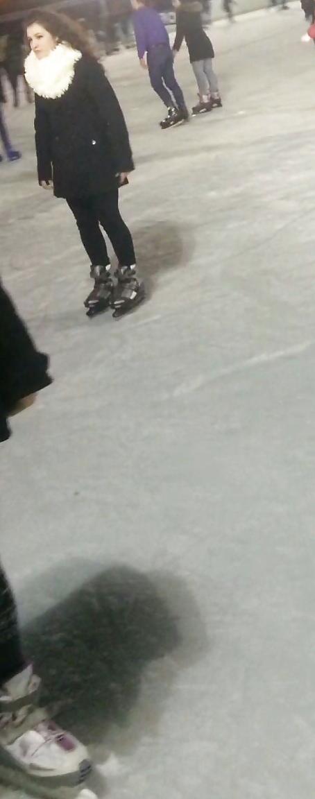 25P Spy sexy old + young in patinoar romanian