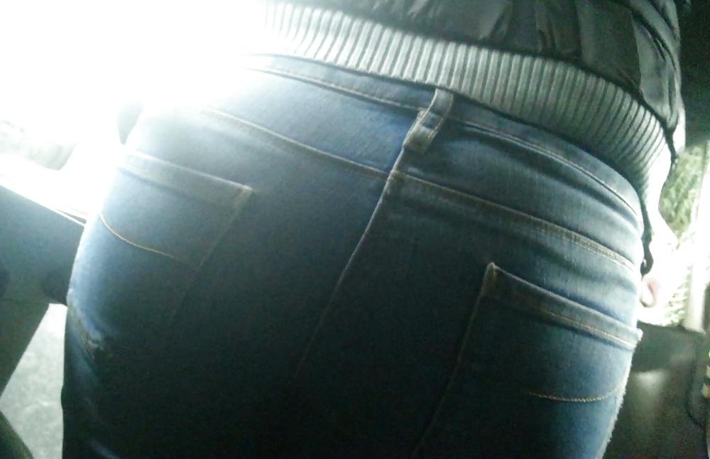 25P Spy sexy ass jeans mature romanian