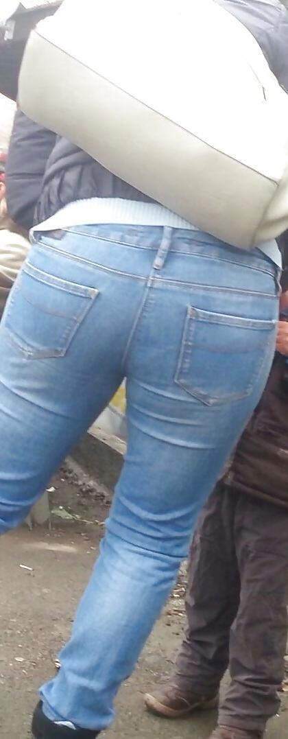 25P Spy sexy ass jeans mature romanian
