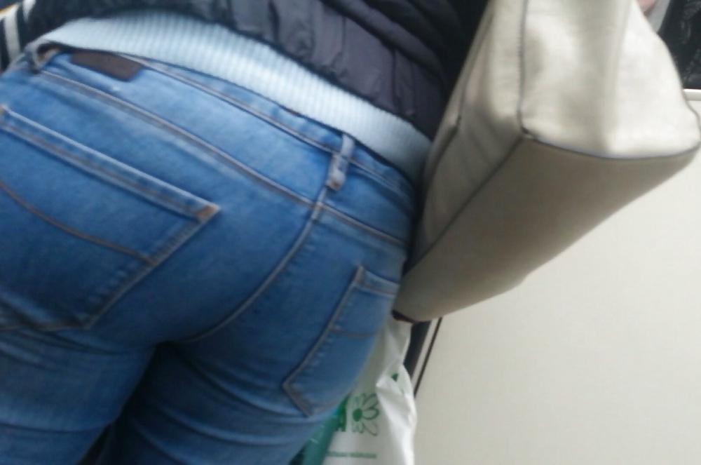 25P Spy sexy ass jeans mature romanian