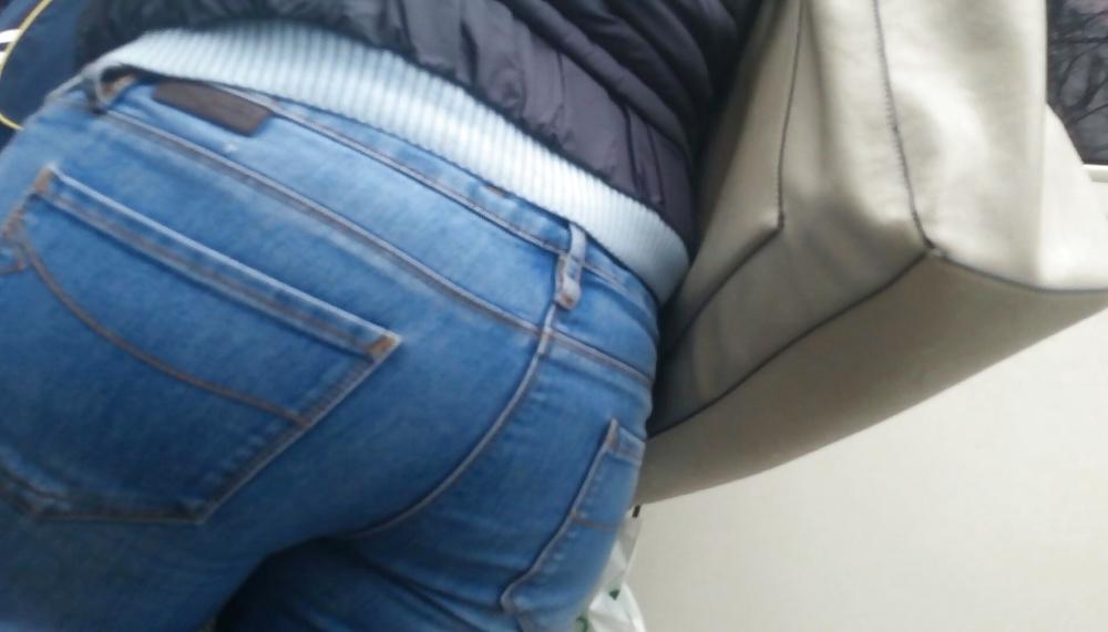 25P Spy sexy ass jeans mature romanian